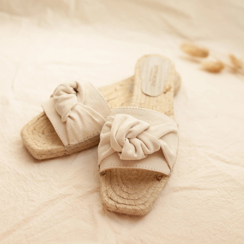 The Ivory Soft Vegan Knot Flats 36