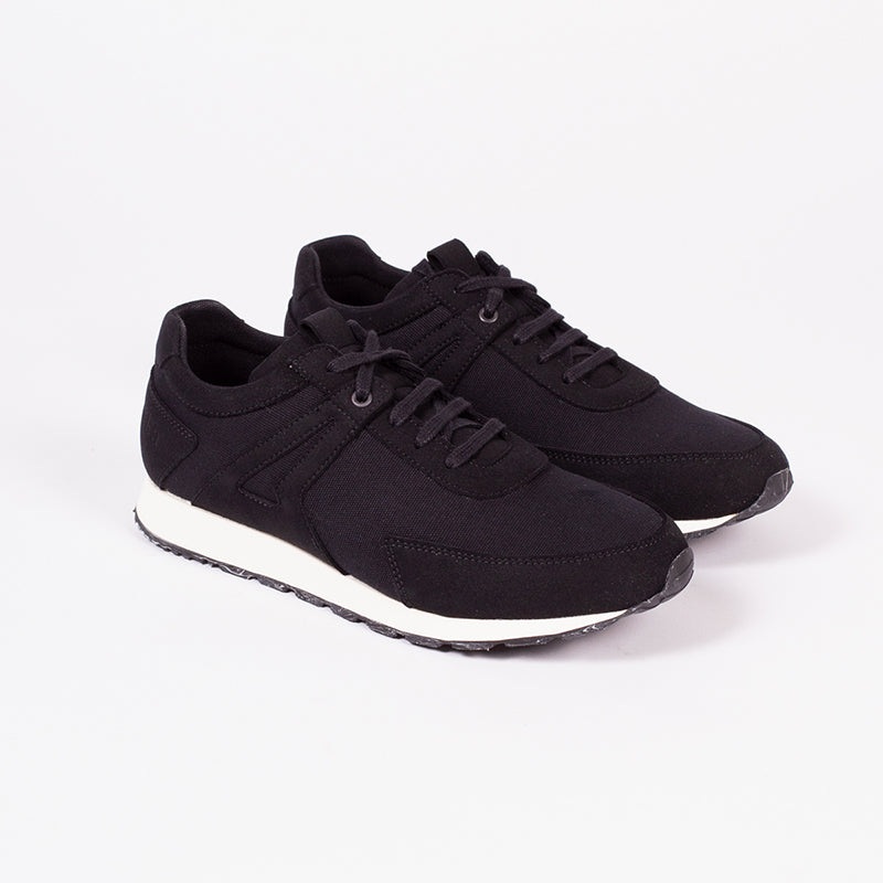 Low Seed Runner - Black 37