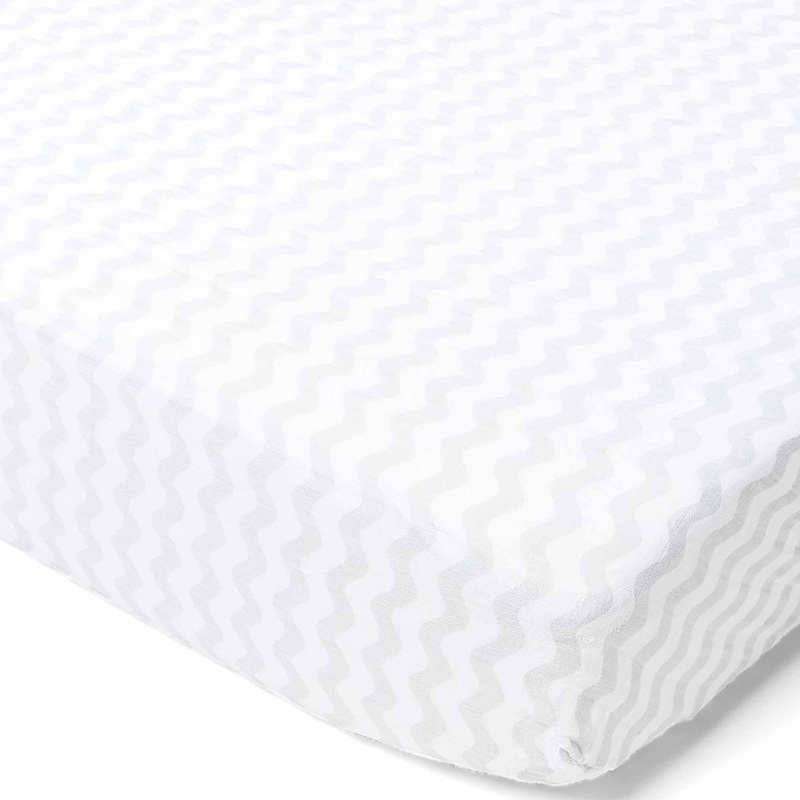 Rose Textiles Muslin Crib Sheet - Grey Wave