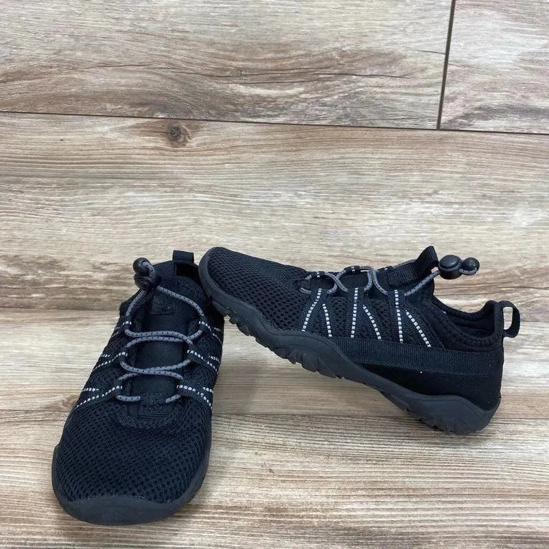 All in Motion Max Water Shoes sz 1y Black 1y Used