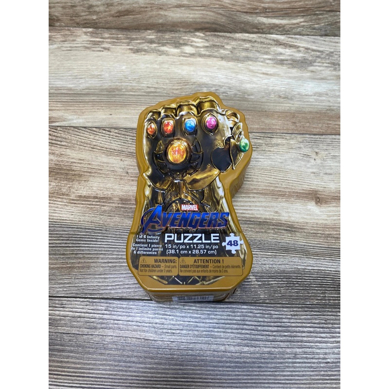 Cardinal 48pc Avengers - Gauntlet Tin
