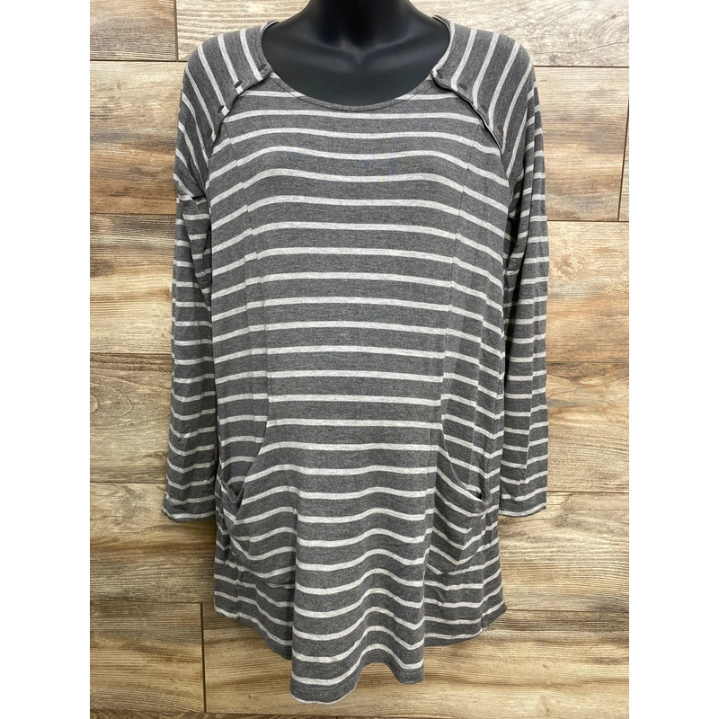 A Pea In The Pod Maternity Striped Nursing Shirt Grey sz Medium