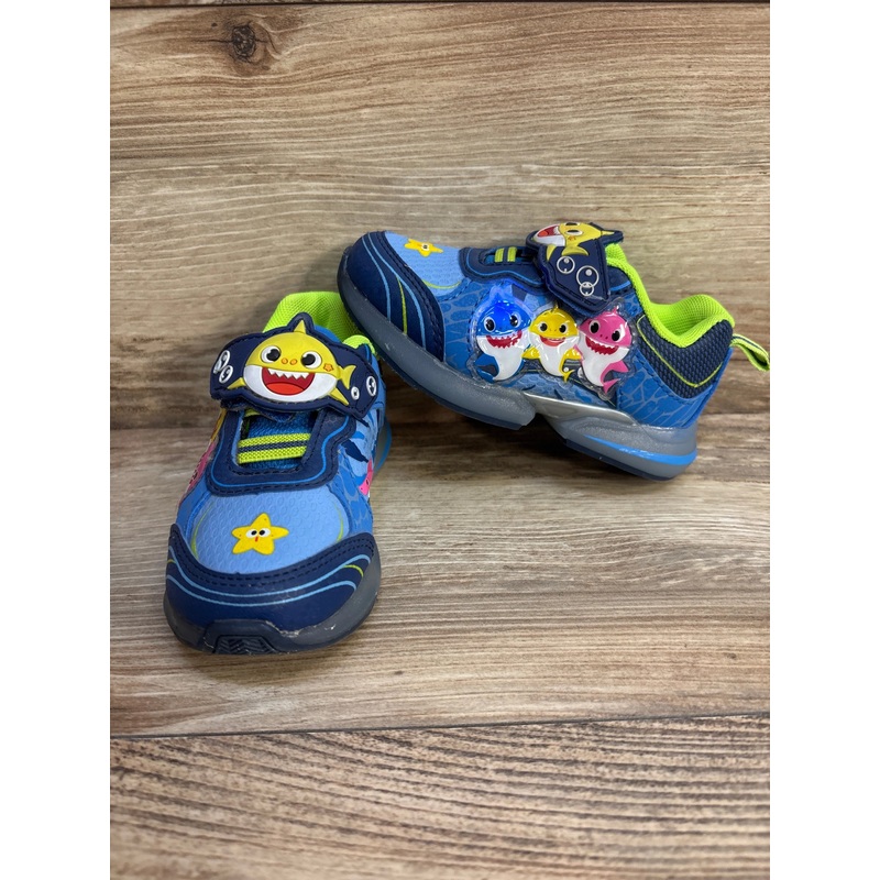 Baby Shark Boys' Light-Up Shoes sz 7c
