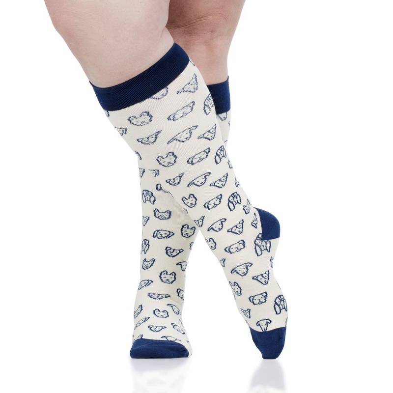 VIM&VIGR Cotton 15-20 mmHg Graduated Compression Socks (Cream & Navy Best Friend) Small/Medium